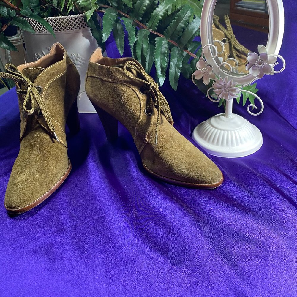 π KORS Michael Kors Suede Lace-up Ankle Boots